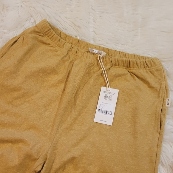 Mate the Label Regenerative Hemp Relaxed Crop Pants - flax - Picture 6 of 15